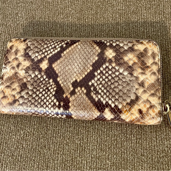 Michael Kors Jet Set Travel Python Embossed Ladies Wallet Blossom - Picture 4 of 5